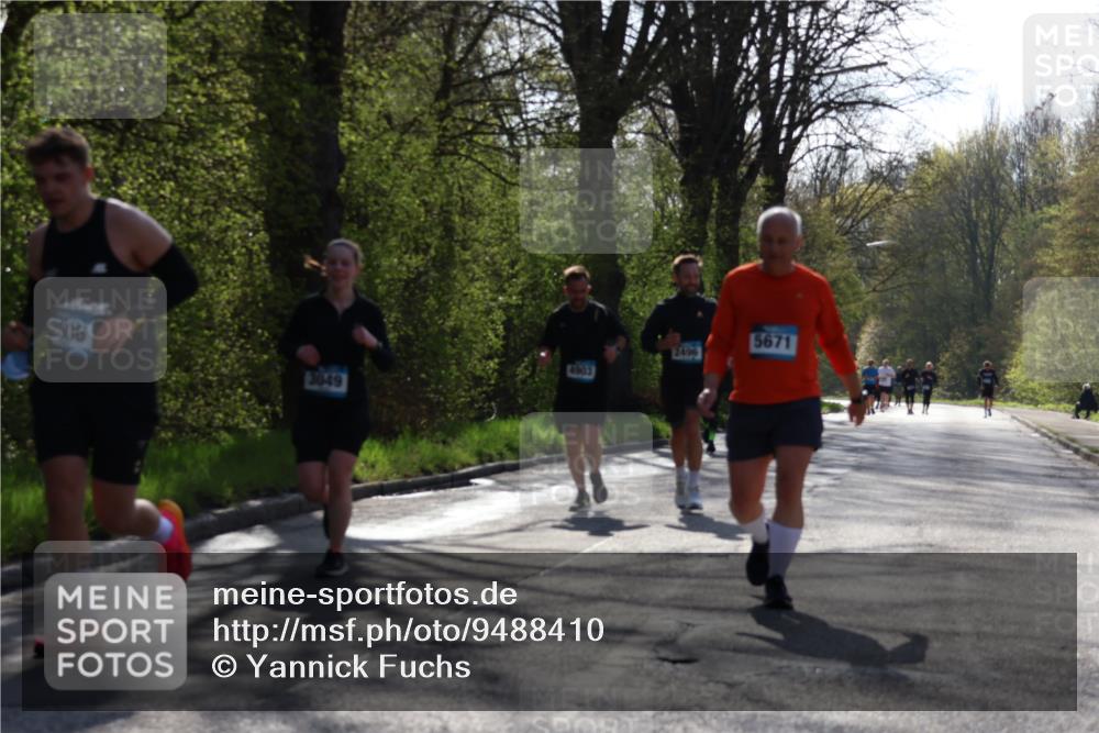 12.04.2026 - 45. Internationalen Wilhelmsburger Insellauf Yannick Fuchs http://msf.ph/oto/9488410 12.04.2026 10:39:36 Laufen 4903, 506, 3049, 2496, 5671 meine-sportfotos.de