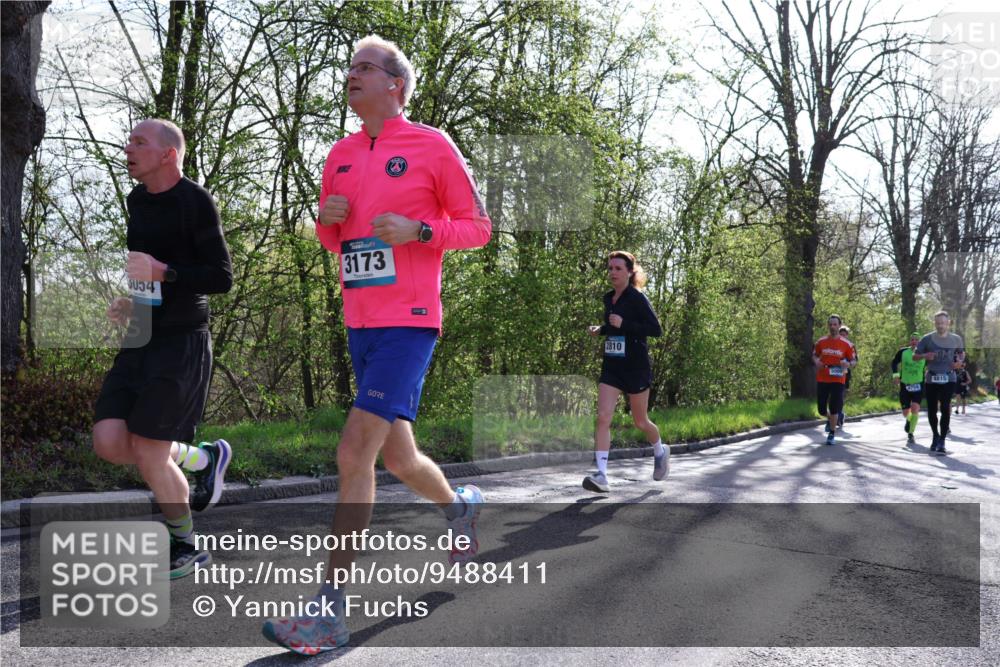12.04.2026 - 45. Internationalen Wilhelmsburger Insellauf Yannick Fuchs http://msf.ph/oto/9488411 12.04.2026 10:33:51 Laufen 3054, 3173, 2810, 5009, 4815, 4758 meine-sportfotos.de