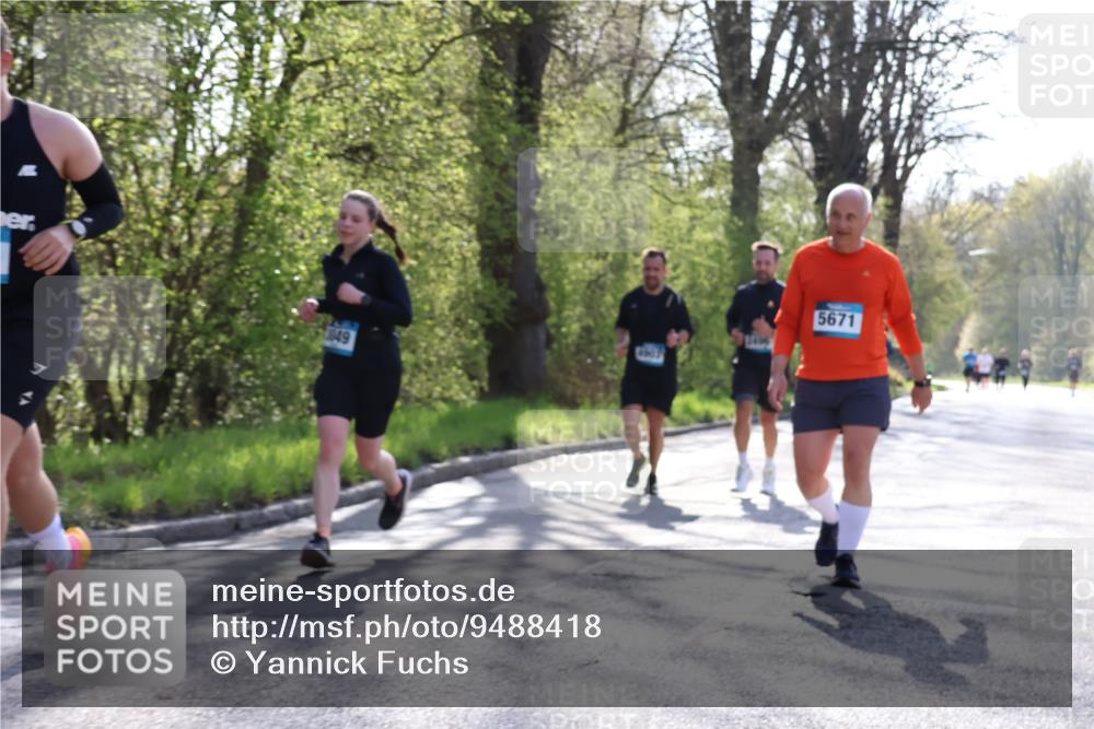 12.04.2026 - 45. Internationalen Wilhelmsburger Insellauf Yannick Fuchs http://msf.ph/oto/9488418 12.04.2026 10:39:37 Laufen 49, 5671 meine-sportfotos.de