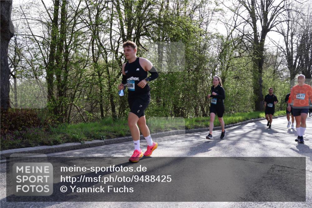 12.04.2026 - 45. Internationalen Wilhelmsburger Insellauf Yannick Fuchs http://msf.ph/oto/9488425 12.04.2026 10:39:37 Laufen 506, 5671, 3049 meine-sportfotos.de