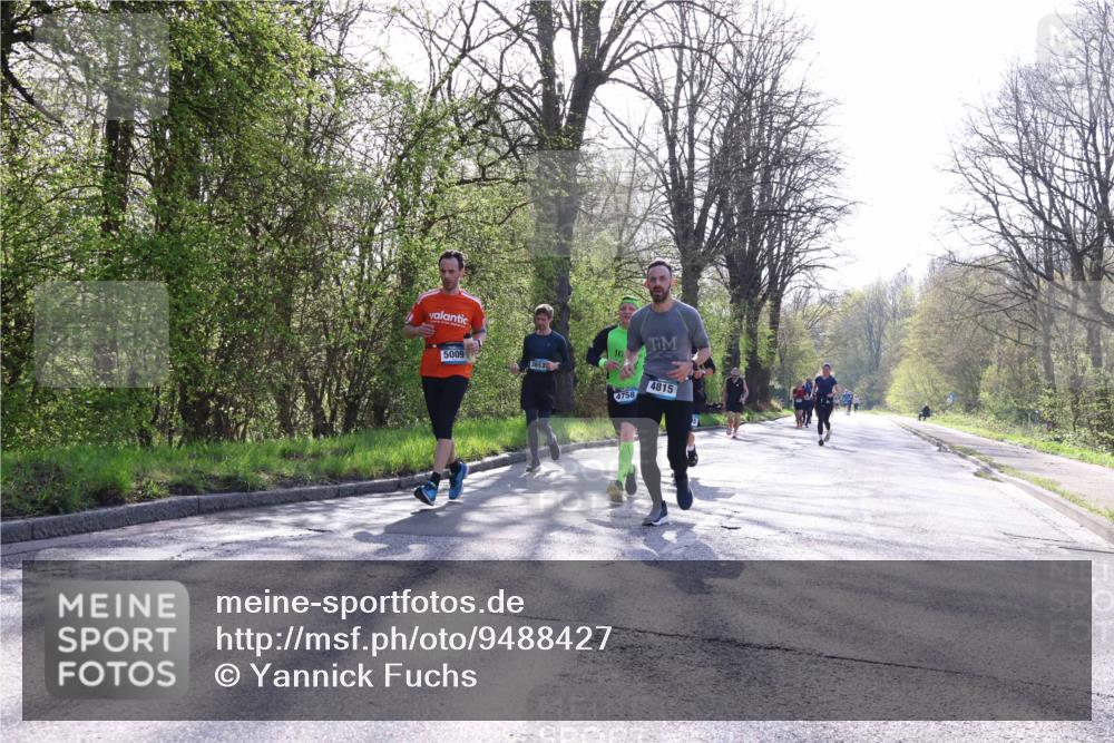 12.04.2026 - 45. Internationalen Wilhelmsburger Insellauf Yannick Fuchs http://msf.ph/oto/9488427 12.04.2026 10:33:52 Laufen 5009, 4758, 4815 meine-sportfotos.de