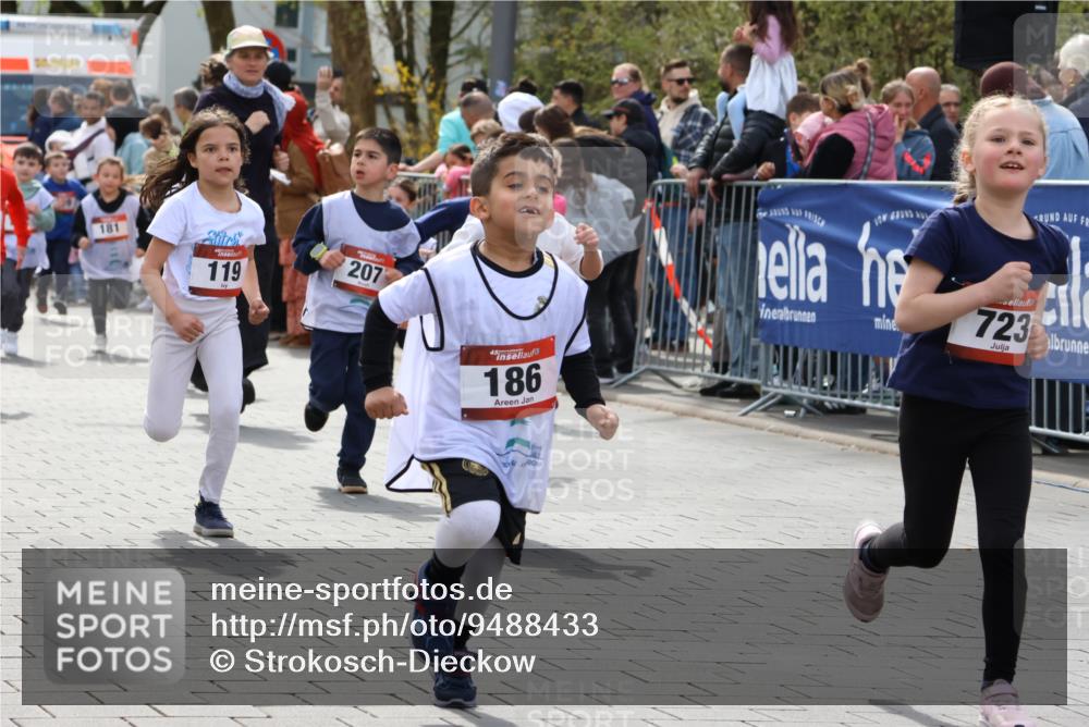 12.04.2026 - 45. Internationalen Wilhelmsburger Insellauf Strokosch-Dieckow http://msf.ph/oto/9488433 12.04.2026 14:09:59 Ziel 907, 158, 268, 543, 721, 1503, 736, 715, 6, 1504, 412, 681, 640, 248, 441, 723, 119, 186, 224, 745, 207, 920, 770, 182, 19, 913, 181, 529, 942, 157, 1518 meine-sportfotos.de