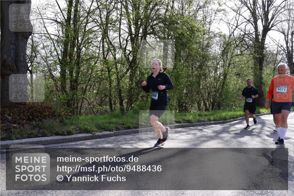 12.04.2026 - 45. Internationalen Wilhelmsburger Insellauf Yannick Fuchs http://msf.ph/oto/9488436 12.04.2026 10:39:38 Laufen 049, 4903, 5671 meine-sportfotos.de