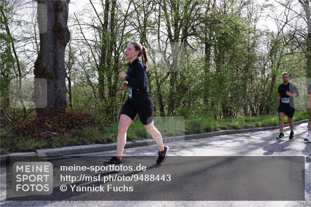 12.04.2026 - 45. Internationalen Wilhelmsburger Insellauf Yannick Fuchs http://msf.ph/oto/9488443 12.04.2026 10:39:39 Laufen 4903 meine-sportfotos.de