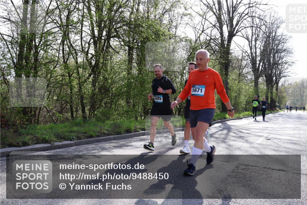 12.04.2026 - 45. Internationalen Wilhelmsburger Insellauf Yannick Fuchs http://msf.ph/oto/9488450 12.04.2026 10:39:39 Laufen 4903, 5671 meine-sportfotos.de