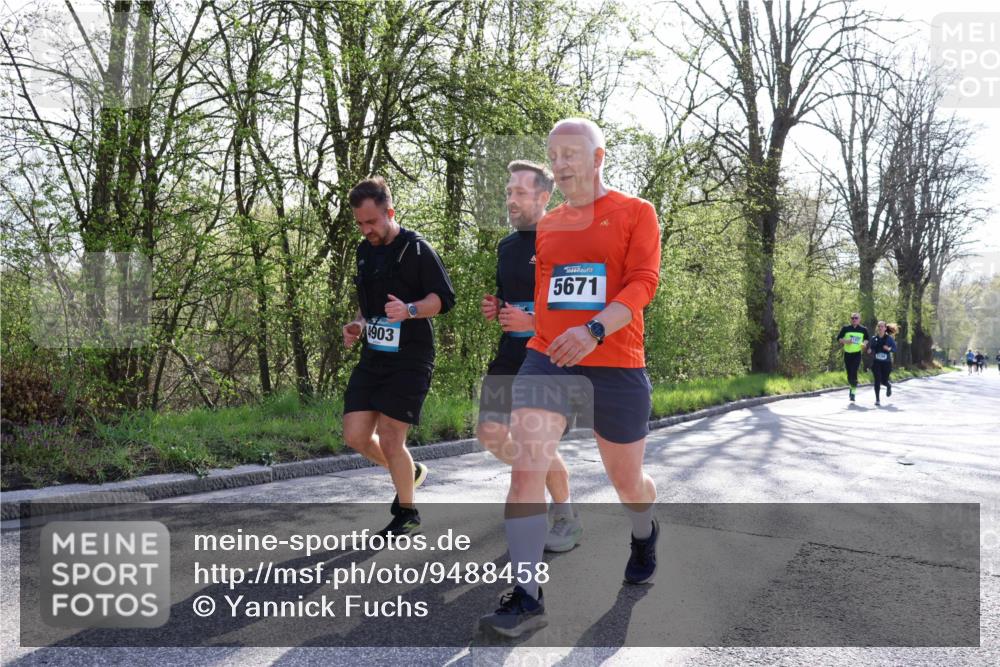 12.04.2026 - 45. Internationalen Wilhelmsburger Insellauf Yannick Fuchs http://msf.ph/oto/9488458 12.04.2026 10:39:40 Laufen 4903, 5671 meine-sportfotos.de