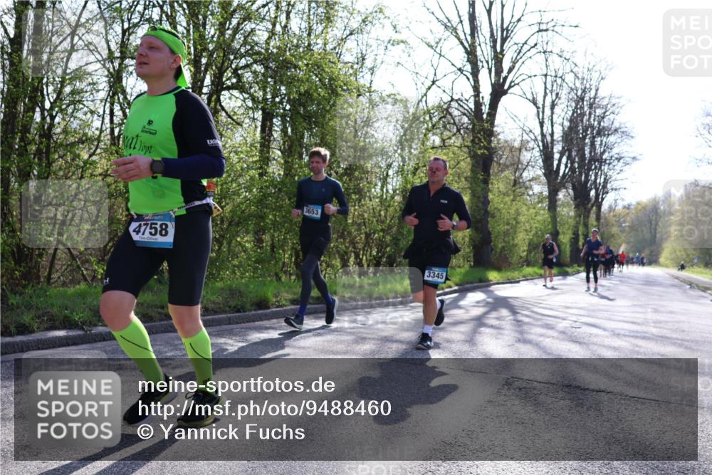 12.04.2026 - 45. Internationalen Wilhelmsburger Insellauf Yannick Fuchs http://msf.ph/oto/9488460 12.04.2026 10:33:54 Laufen 4758, 3653, 3345 meine-sportfotos.de