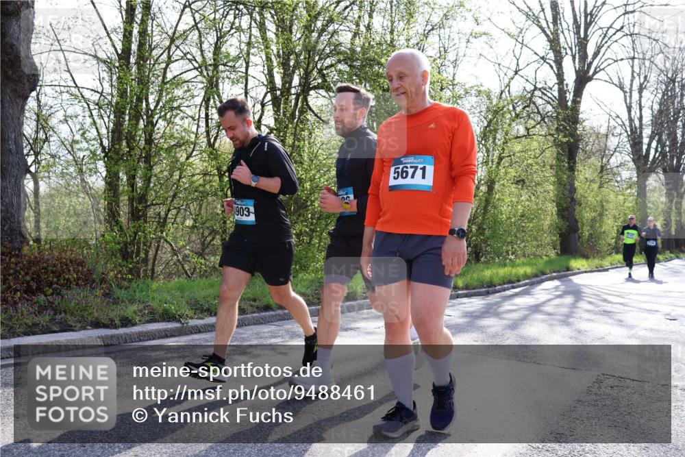 12.04.2026 - 45. Internationalen Wilhelmsburger Insellauf Yannick Fuchs http://msf.ph/oto/9488461 12.04.2026 10:39:40 Laufen 903, 5671, 7117, 2100 meine-sportfotos.de