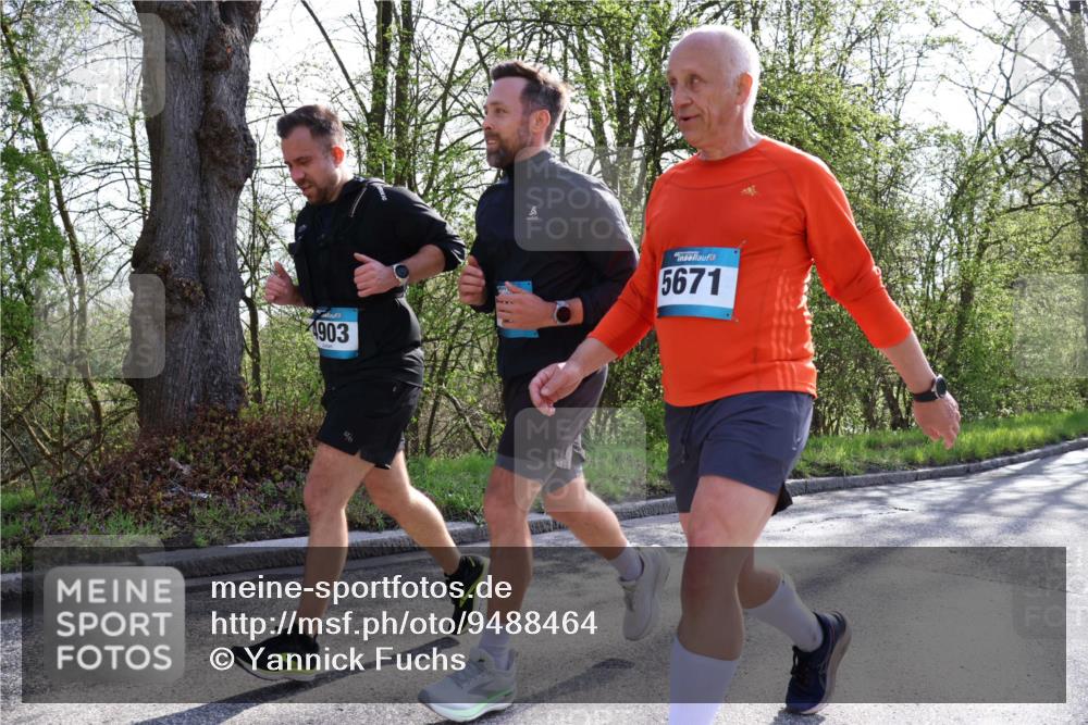 12.04.2026 - 45. Internationalen Wilhelmsburger Insellauf Yannick Fuchs http://msf.ph/oto/9488464 12.04.2026 10:39:40 Laufen 4903, 5671 meine-sportfotos.de