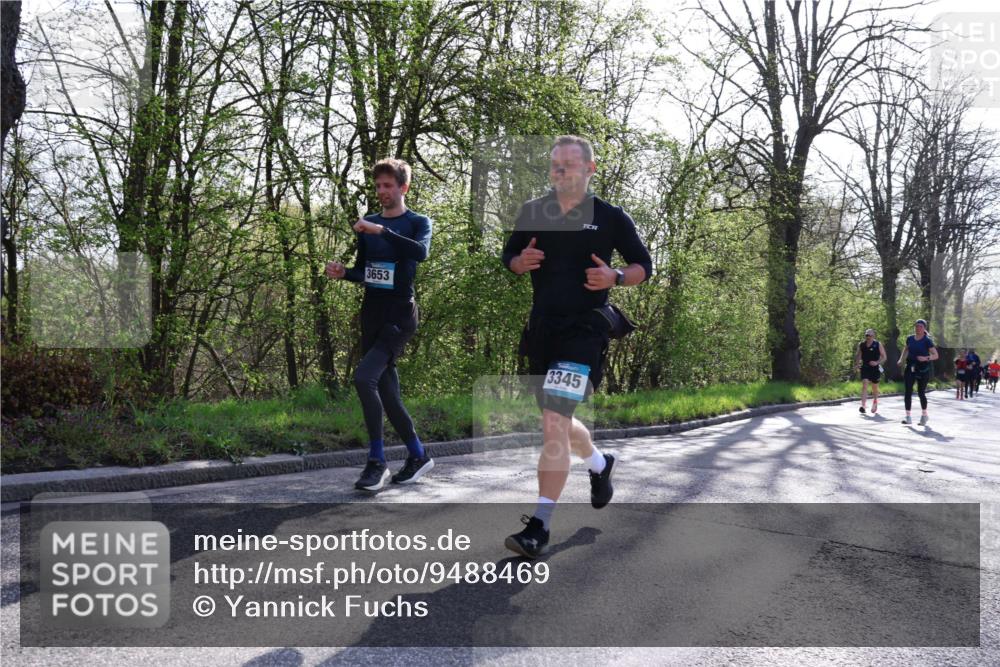 12.04.2026 - 45. Internationalen Wilhelmsburger Insellauf Yannick Fuchs http://msf.ph/oto/9488469 12.04.2026 10:33:55 Laufen 3653, 3345 meine-sportfotos.de