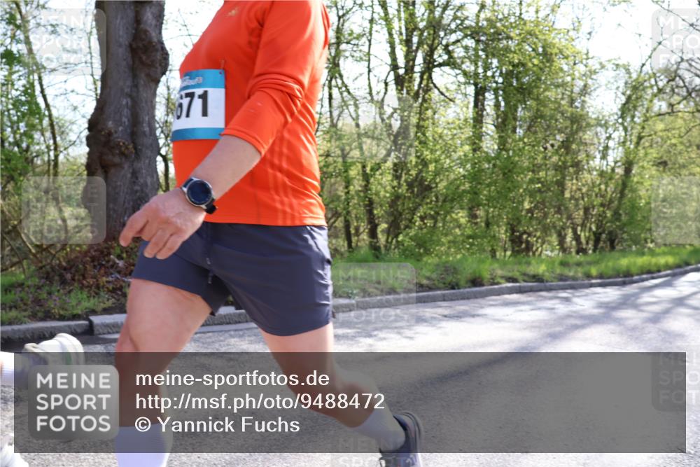 12.04.2026 - 45. Internationalen Wilhelmsburger Insellauf Yannick Fuchs http://msf.ph/oto/9488472 12.04.2026 10:39:41 Laufen 671 meine-sportfotos.de