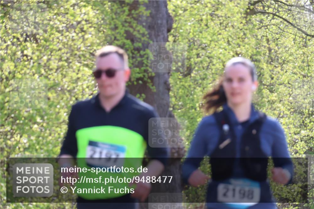 12.04.2026 - 45. Internationalen Wilhelmsburger Insellauf Yannick Fuchs http://msf.ph/oto/9488477 12.04.2026 10:39:42 Laufen 2197, 2198 meine-sportfotos.de