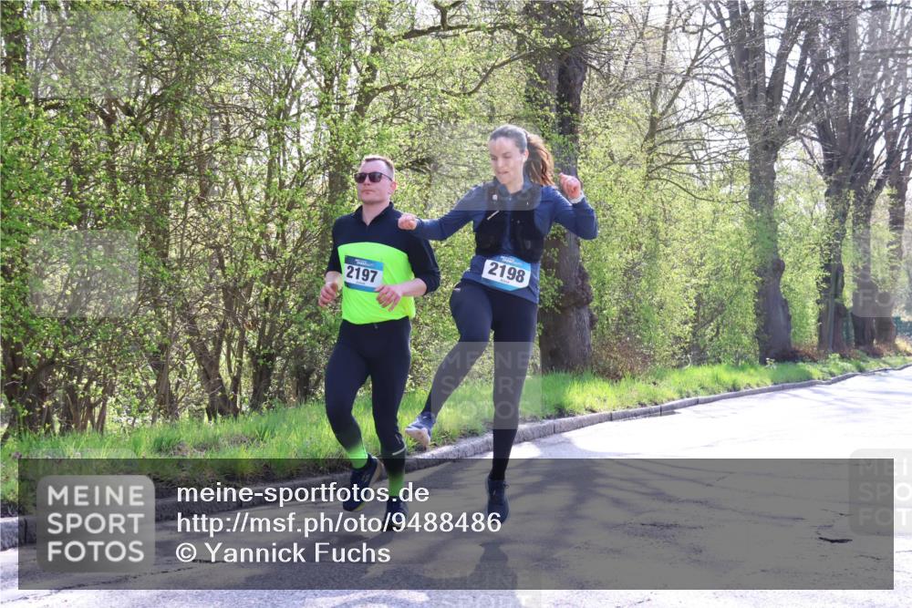 12.04.2026 - 45. Internationalen Wilhelmsburger Insellauf Yannick Fuchs http://msf.ph/oto/9488486 12.04.2026 10:39:43 Laufen 2197, 2198 meine-sportfotos.de