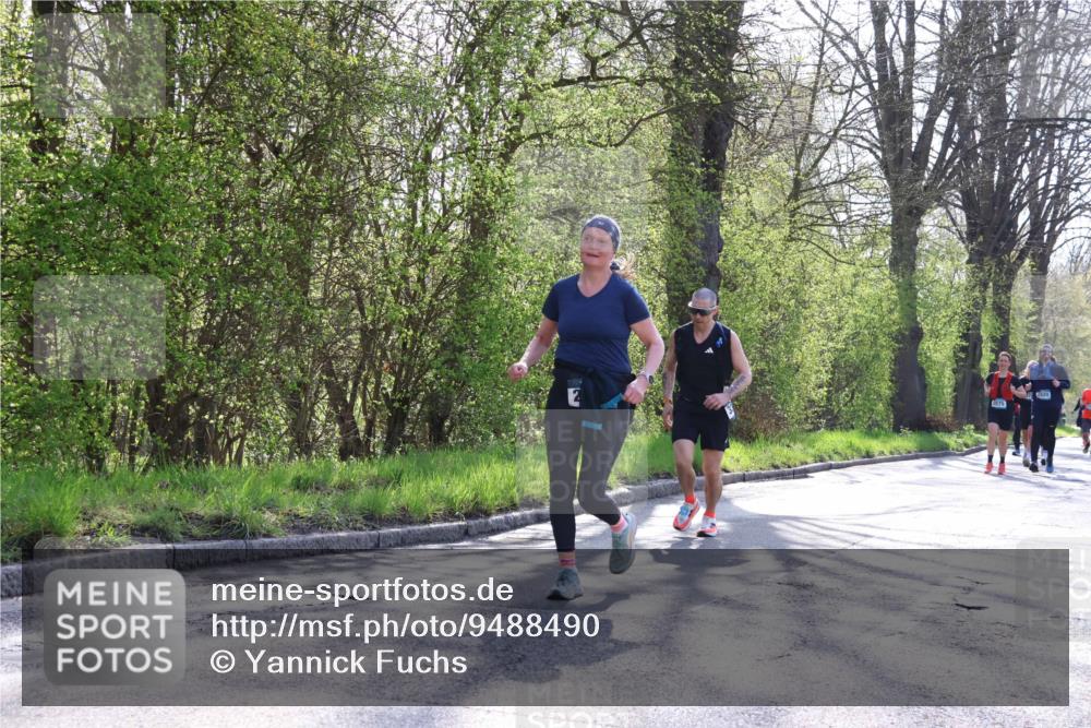 12.04.2026 - 45. Internationalen Wilhelmsburger Insellauf Yannick Fuchs http://msf.ph/oto/9488490 12.04.2026 10:33:57 Laufen 2075, 2920 meine-sportfotos.de