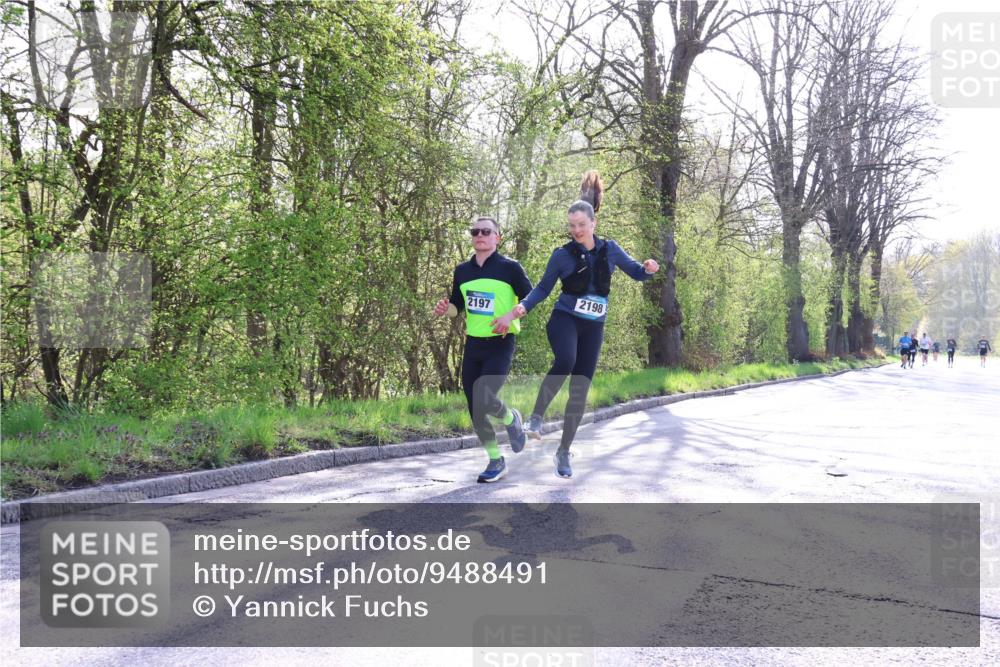 12.04.2026 - 45. Internationalen Wilhelmsburger Insellauf Yannick Fuchs http://msf.ph/oto/9488491 12.04.2026 10:39:43 Laufen 2197, 2198 meine-sportfotos.de