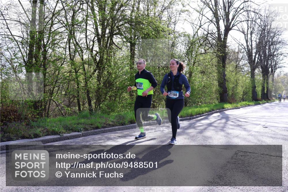 12.04.2026 - 45. Internationalen Wilhelmsburger Insellauf Yannick Fuchs http://msf.ph/oto/9488501 12.04.2026 10:39:44 Laufen 2197, 2198 meine-sportfotos.de
