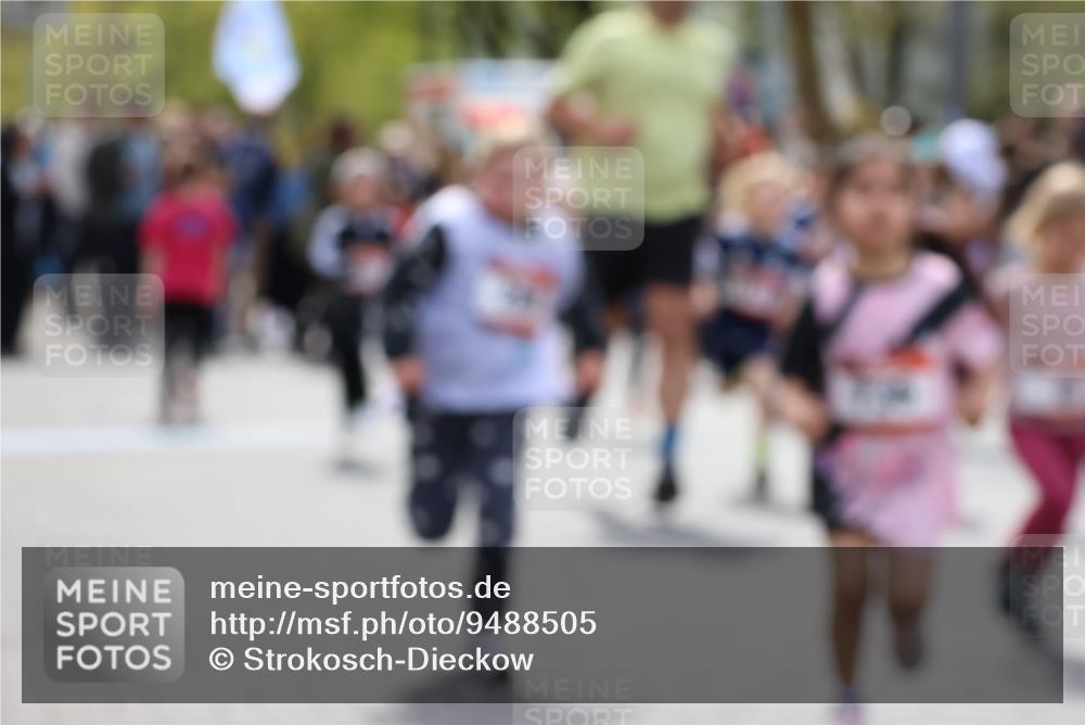 12.04.2026 - 45. Internationalen Wilhelmsburger Insellauf Strokosch-Dieckow http://msf.ph/oto/9488505 12.04.2026 14:09:55 Ziel 53, 712, 1512, 1525, 551, 764, 567, 720, 719, 907, 158, 268, 543, 721, 1503, 736, 715, 6, 1504, 412, 681, 640, 248, 441, 723, 119, 186, 224 meine-sportfotos.de