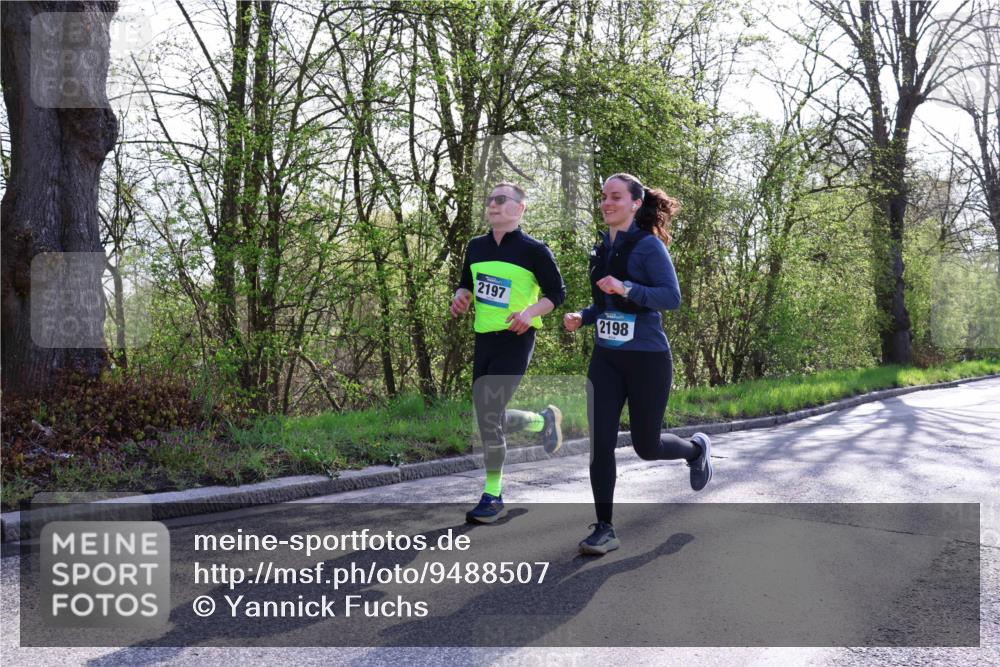 12.04.2026 - 45. Internationalen Wilhelmsburger Insellauf Yannick Fuchs http://msf.ph/oto/9488507 12.04.2026 10:39:44 Laufen 2197, 2198 meine-sportfotos.de