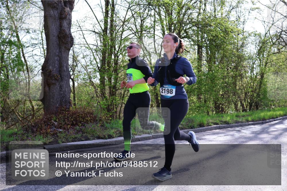 12.04.2026 - 45. Internationalen Wilhelmsburger Insellauf Yannick Fuchs http://msf.ph/oto/9488512 12.04.2026 10:39:44 Laufen 197, 2198 meine-sportfotos.de