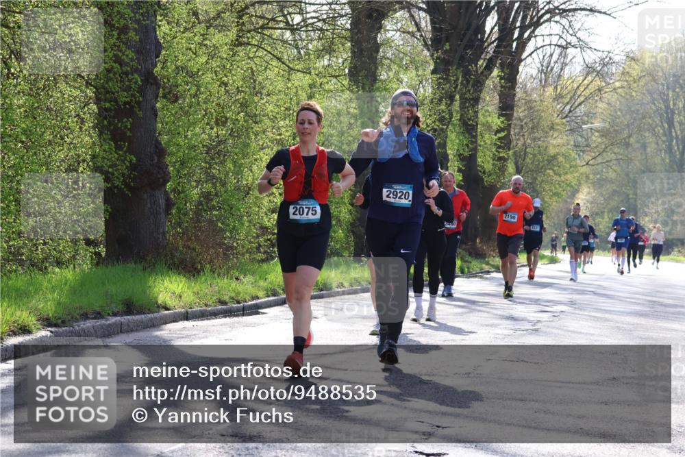 12.04.2026 - 45. Internationalen Wilhelmsburger Insellauf Yannick Fuchs http://msf.ph/oto/9488535 12.04.2026 10:34:01 Laufen 2075, 2920, 480, 2190, 4531 meine-sportfotos.de