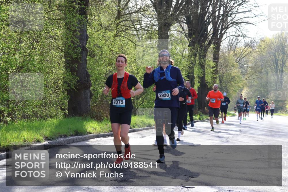 12.04.2026 - 45. Internationalen Wilhelmsburger Insellauf Yannick Fuchs http://msf.ph/oto/9488541 12.04.2026 10:34:01 Laufen 2075, 2920, 2190 meine-sportfotos.de