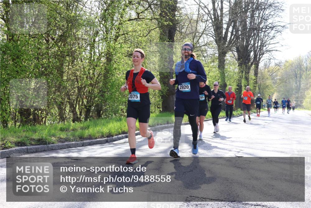 12.04.2026 - 45. Internationalen Wilhelmsburger Insellauf Yannick Fuchs http://msf.ph/oto/9488558 12.04.2026 10:34:03 Laufen 2075, 2920, 85, 3480 meine-sportfotos.de