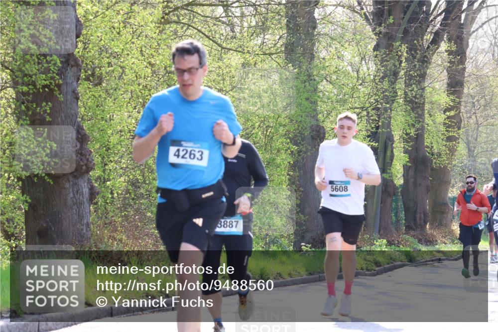 12.04.2026 - 45. Internationalen Wilhelmsburger Insellauf Yannick Fuchs http://msf.ph/oto/9488560 12.04.2026 10:39:57 Laufen 4263, 3887, 5608 meine-sportfotos.de