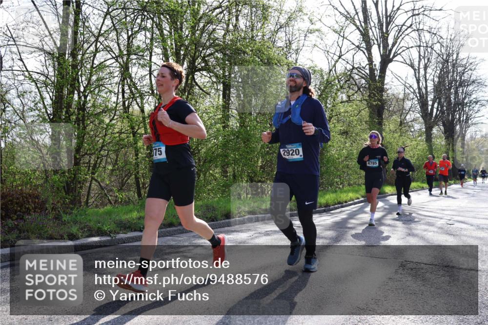 12.04.2026 - 45. Internationalen Wilhelmsburger Insellauf Yannick Fuchs http://msf.ph/oto/9488576 12.04.2026 10:34:04 Laufen 75, 2920, 4785 meine-sportfotos.de