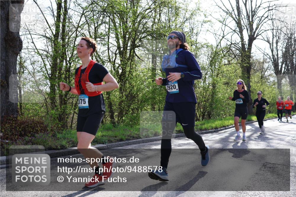 12.04.2026 - 45. Internationalen Wilhelmsburger Insellauf Yannick Fuchs http://msf.ph/oto/9488578 12.04.2026 10:34:04 Laufen 075, 2920, 4785 meine-sportfotos.de