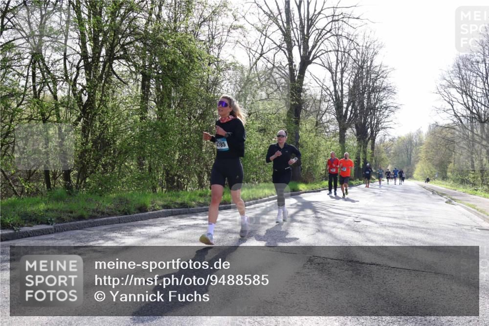 12.04.2026 - 45. Internationalen Wilhelmsburger Insellauf Yannick Fuchs http://msf.ph/oto/9488585 12.04.2026 10:34:05 Laufen 4785 meine-sportfotos.de