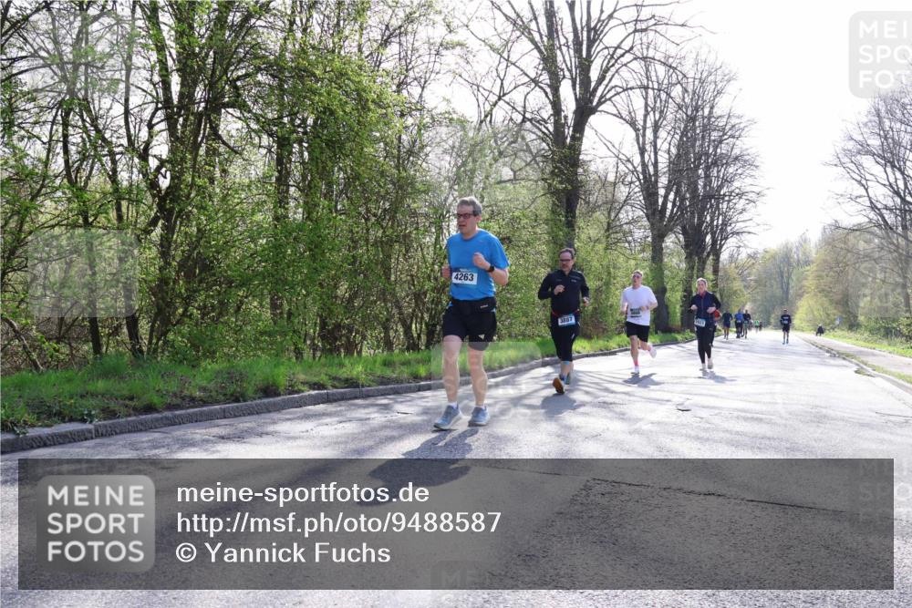 12.04.2026 - 45. Internationalen Wilhelmsburger Insellauf Yannick Fuchs http://msf.ph/oto/9488587 12.04.2026 10:39:59 Laufen 4263, 3887 meine-sportfotos.de