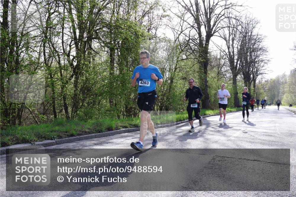 12.04.2026 - 45. Internationalen Wilhelmsburger Insellauf Yannick Fuchs http://msf.ph/oto/9488594 12.04.2026 10:39:59 Laufen 4263, 3887, 5608 meine-sportfotos.de