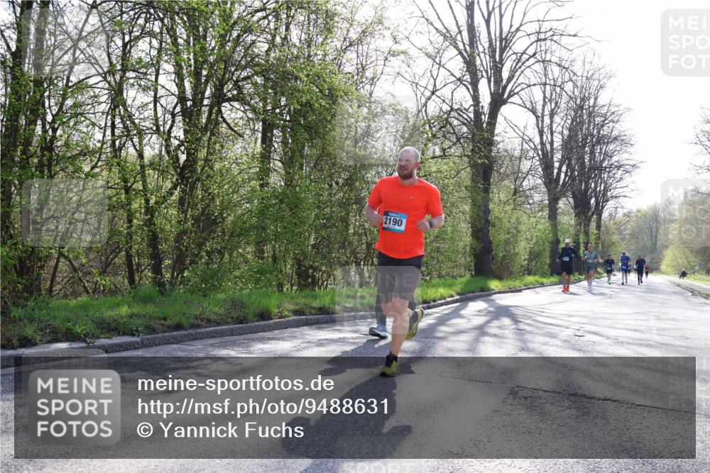 12.04.2026 - 45. Internationalen Wilhelmsburger Insellauf Yannick Fuchs http://msf.ph/oto/9488631 12.04.2026 10:34:09 Laufen 2190 meine-sportfotos.de