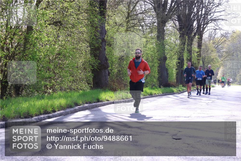 12.04.2026 - 45. Internationalen Wilhelmsburger Insellauf Yannick Fuchs http://msf.ph/oto/9488661 12.04.2026 10:40:05 Laufen 3852, 4414 meine-sportfotos.de