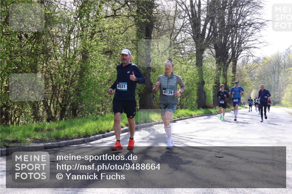 12.04.2026 - 45. Internationalen Wilhelmsburger Insellauf Yannick Fuchs http://msf.ph/oto/9488664 12.04.2026 10:34:13 Laufen 4531, 4139, 4481 meine-sportfotos.de
