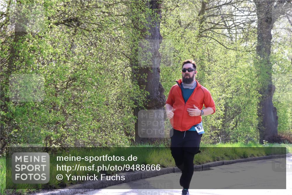 12.04.2026 - 45. Internationalen Wilhelmsburger Insellauf Yannick Fuchs http://msf.ph/oto/9488666 12.04.2026 10:40:05 Laufen 57 meine-sportfotos.de