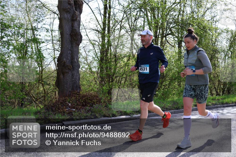 12.04.2026 - 45. Internationalen Wilhelmsburger Insellauf Yannick Fuchs http://msf.ph/oto/9488692 12.04.2026 10:34:15 Laufen 4531 meine-sportfotos.de