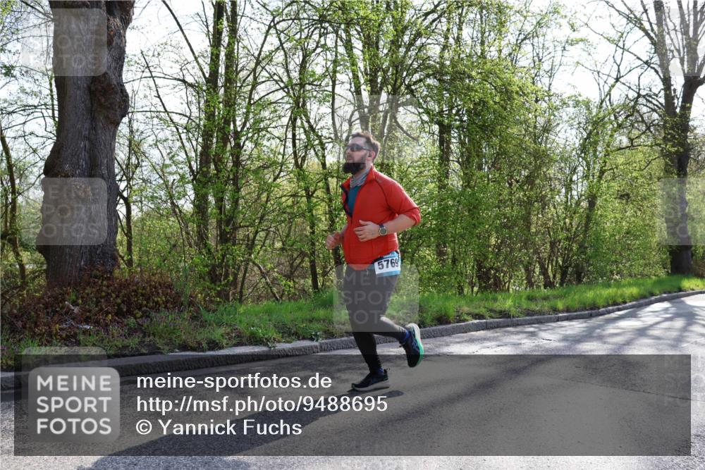 12.04.2026 - 45. Internationalen Wilhelmsburger Insellauf Yannick Fuchs http://msf.ph/oto/9488695 12.04.2026 10:40:09 Laufen 5769 meine-sportfotos.de