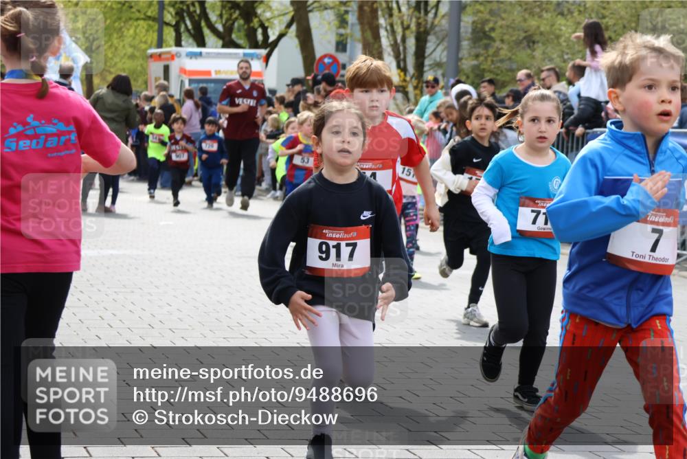 12.04.2026 - 45. Internationalen Wilhelmsburger Insellauf Strokosch-Dieckow http://msf.ph/oto/9488696 12.04.2026 14:09:46 Ziel 212, 735, 190, 240, 1520, 206, 908, 776, 172, 183, 196, 449, 772, 7, 917, 284, 44, 200, 563, 53, 712, 1512, 1525, 551, 764, 567, 720, 719 meine-sportfotos.de