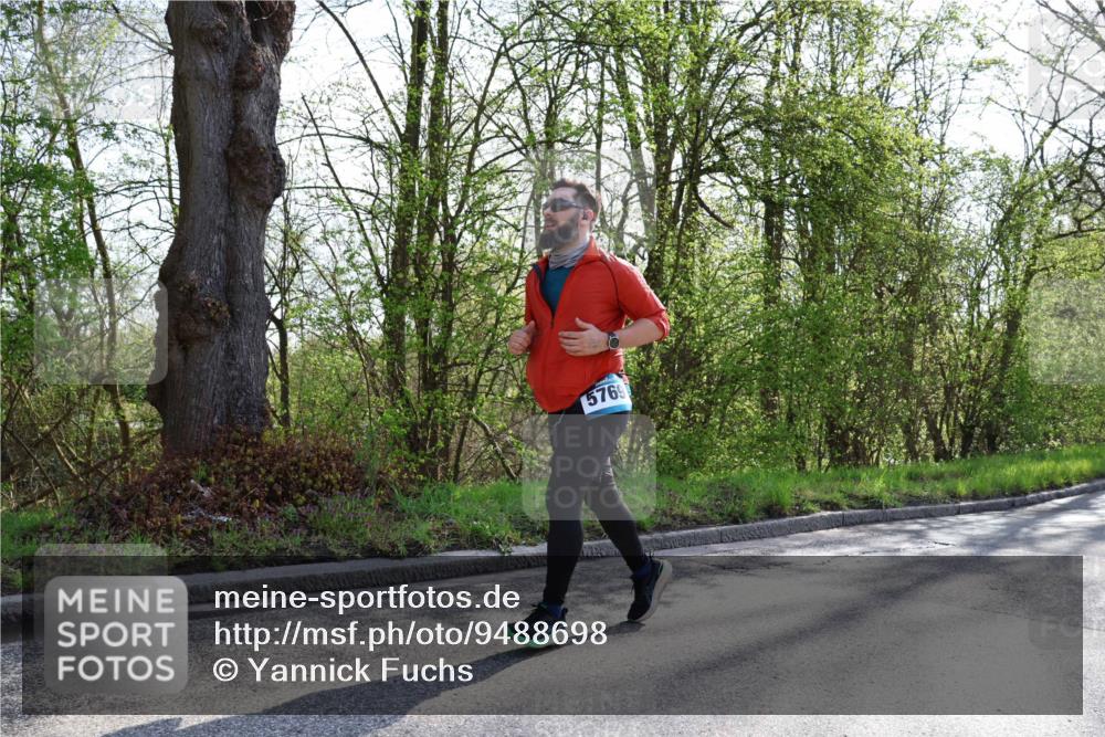 12.04.2026 - 45. Internationalen Wilhelmsburger Insellauf Yannick Fuchs http://msf.ph/oto/9488698 12.04.2026 10:40:09 Laufen 5769 meine-sportfotos.de