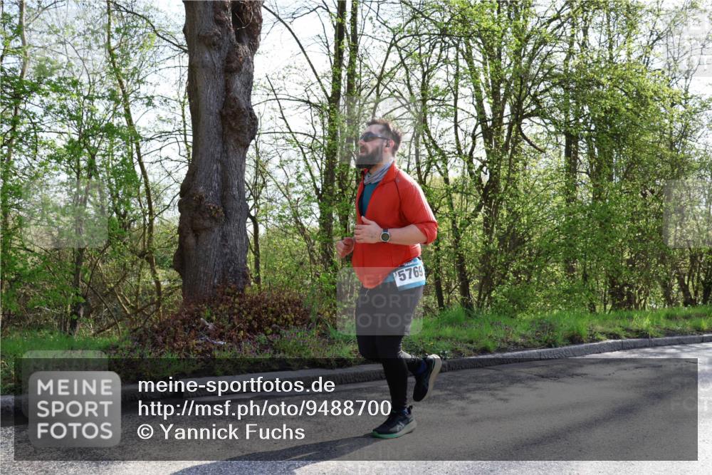 12.04.2026 - 45. Internationalen Wilhelmsburger Insellauf Yannick Fuchs http://msf.ph/oto/9488700 12.04.2026 10:40:09 Laufen 5769 meine-sportfotos.de