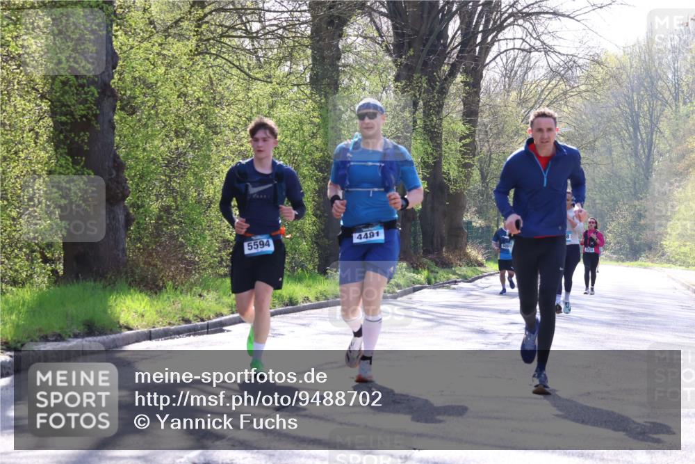 12.04.2026 - 45. Internationalen Wilhelmsburger Insellauf Yannick Fuchs http://msf.ph/oto/9488702 12.04.2026 10:34:16 Laufen 5594, 4481, 8, 3772 meine-sportfotos.de