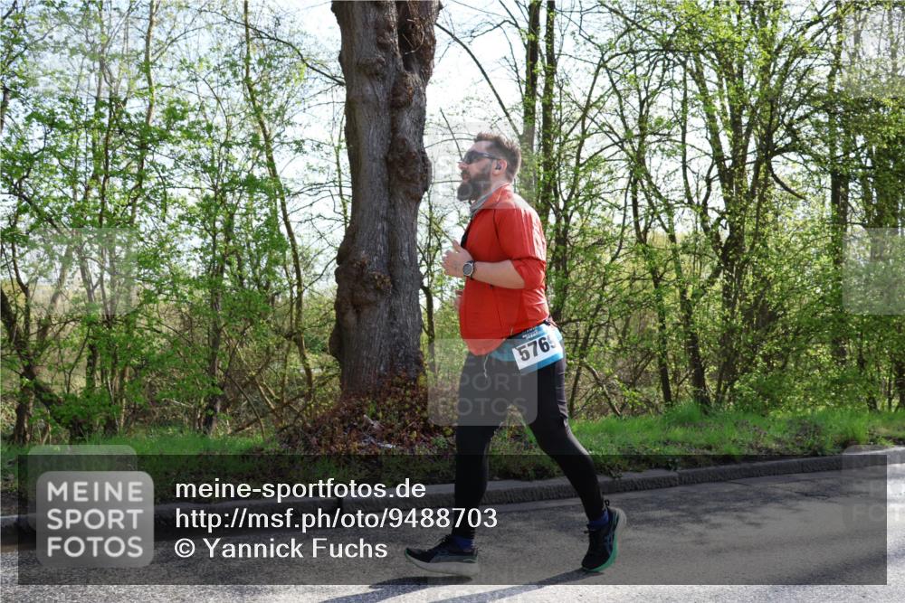 12.04.2026 - 45. Internationalen Wilhelmsburger Insellauf Yannick Fuchs http://msf.ph/oto/9488703 12.04.2026 10:40:09 Laufen 5769 meine-sportfotos.de
