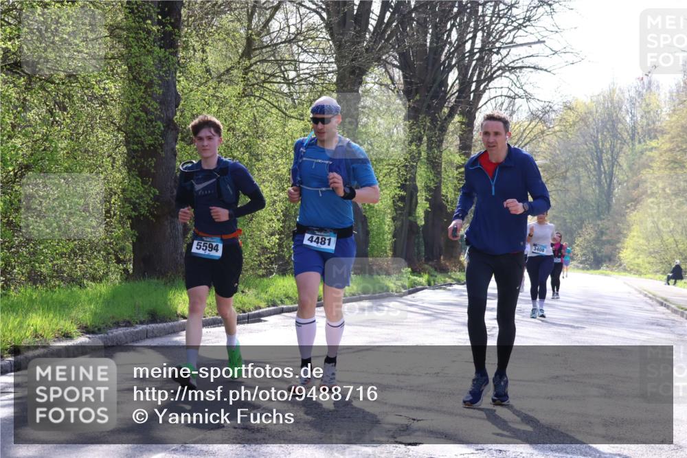 12.04.2026 - 45. Internationalen Wilhelmsburger Insellauf Yannick Fuchs http://msf.ph/oto/9488716 12.04.2026 10:34:17 Laufen 5594, 4481, 3408 meine-sportfotos.de