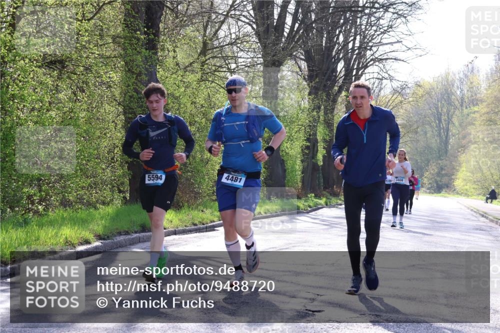 12.04.2026 - 45. Internationalen Wilhelmsburger Insellauf Yannick Fuchs http://msf.ph/oto/9488720 12.04.2026 10:34:18 Laufen 4481, 5594, 3408 meine-sportfotos.de