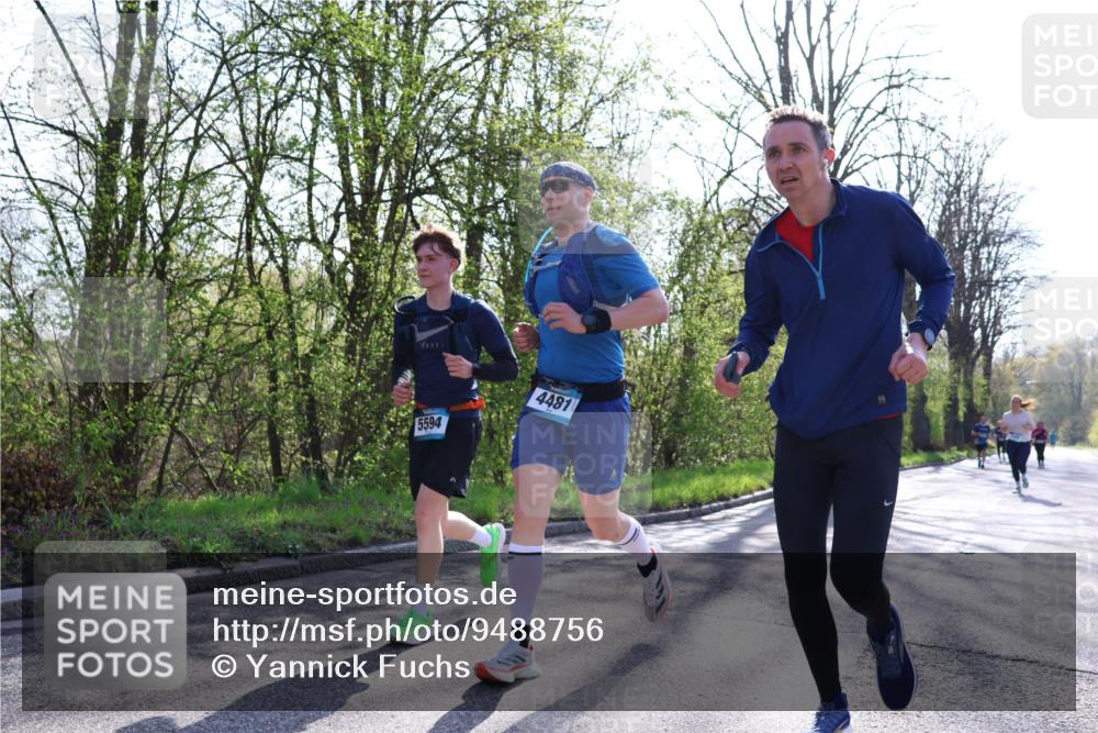 12.04.2026 - 45. Internationalen Wilhelmsburger Insellauf Yannick Fuchs http://msf.ph/oto/9488756 12.04.2026 10:34:20 Laufen 5594, 4481 meine-sportfotos.de