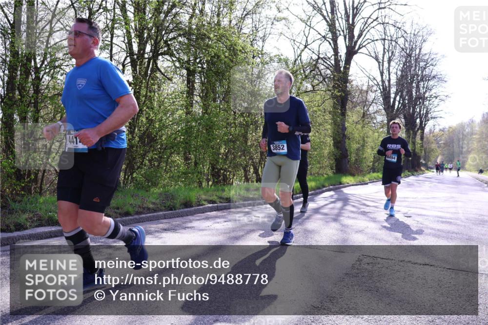 12.04.2026 - 45. Internationalen Wilhelmsburger Insellauf Yannick Fuchs http://msf.ph/oto/9488778 12.04.2026 10:40:16 Laufen 441, 3852, 4494 meine-sportfotos.de