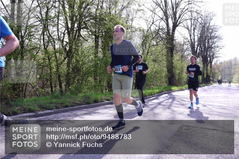 12.04.2026 - 45. Internationalen Wilhelmsburger Insellauf Yannick Fuchs http://msf.ph/oto/9488783 12.04.2026 10:40:16 Laufen 3852, 5574, 4494 meine-sportfotos.de