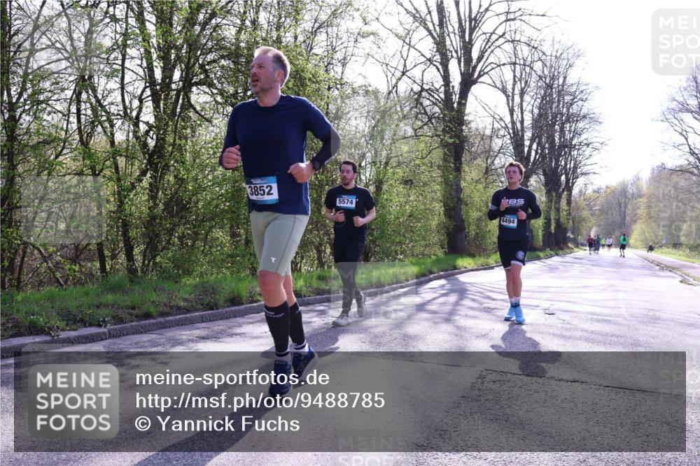 12.04.2026 - 45. Internationalen Wilhelmsburger Insellauf Yannick Fuchs http://msf.ph/oto/9488785 12.04.2026 10:40:16 Laufen 3852, 5574, 4494 meine-sportfotos.de