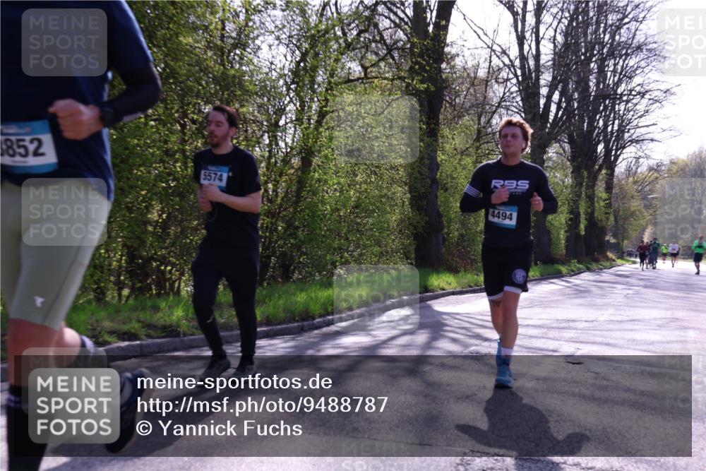 12.04.2026 - 45. Internationalen Wilhelmsburger Insellauf Yannick Fuchs http://msf.ph/oto/9488787 12.04.2026 10:40:16 Laufen 3852, 5574, 4494 meine-sportfotos.de